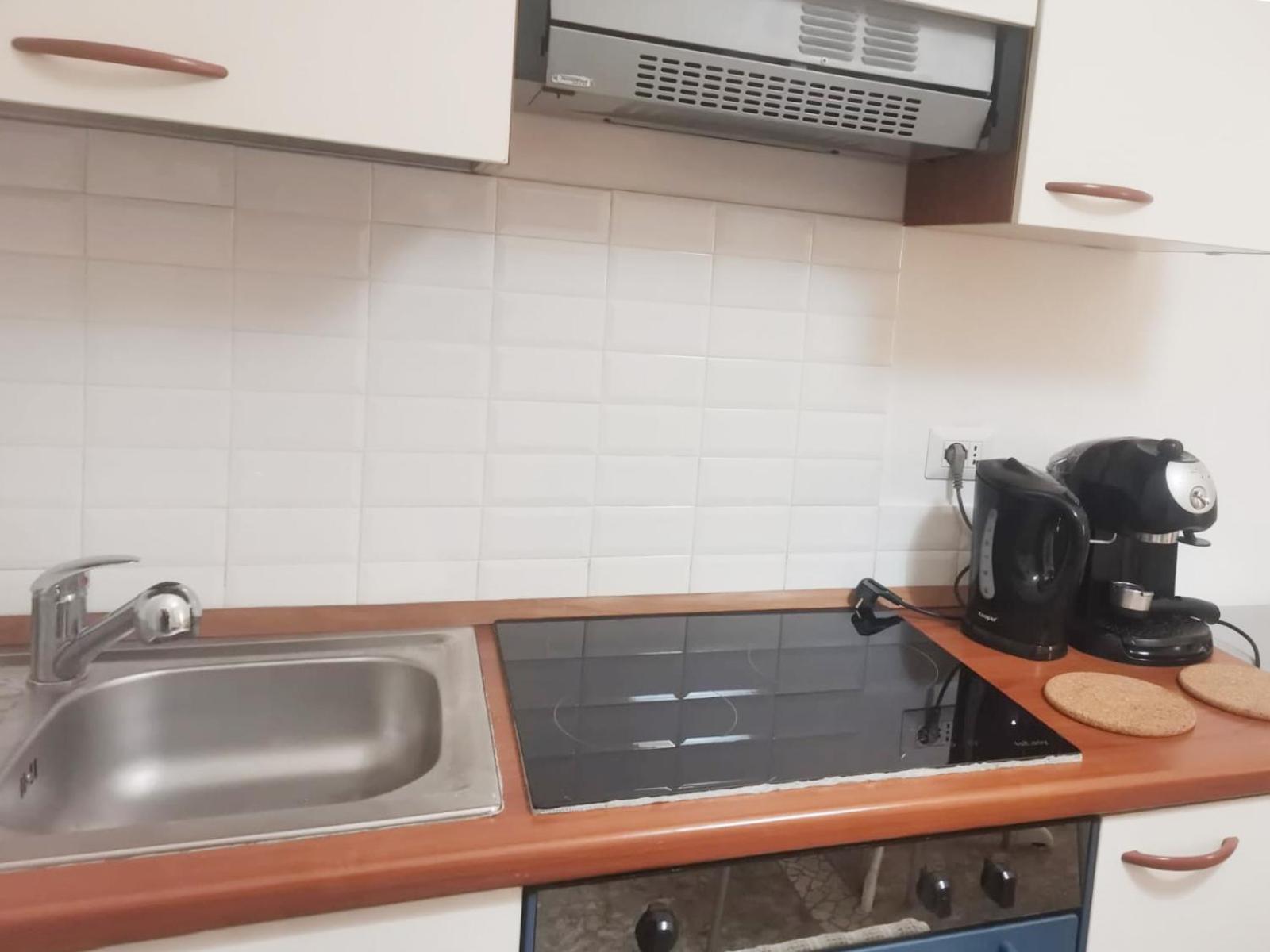 Garbatella House Hotel Rome Bagian luar foto