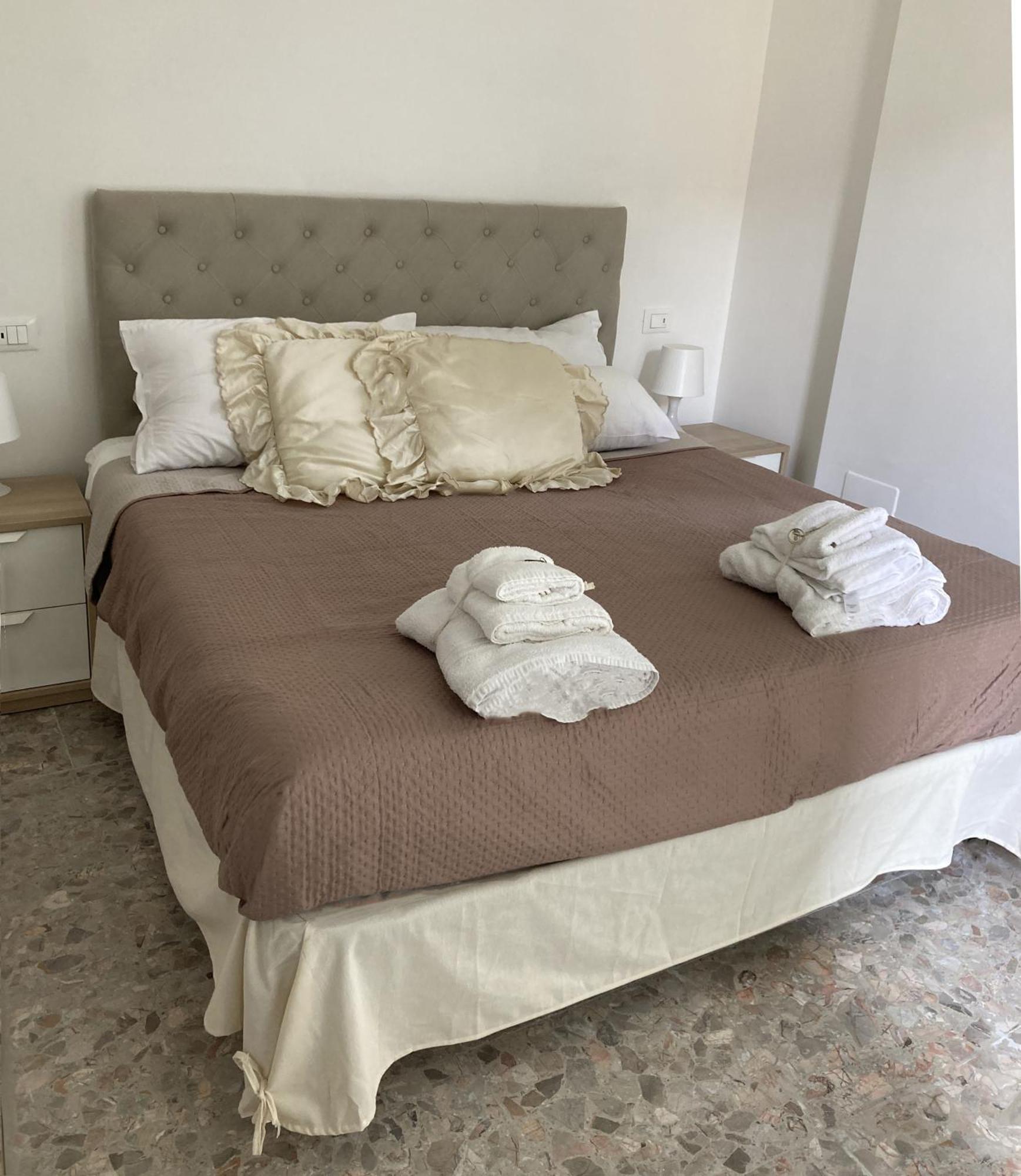 Garbatella House Hotel Rome Bagian luar foto