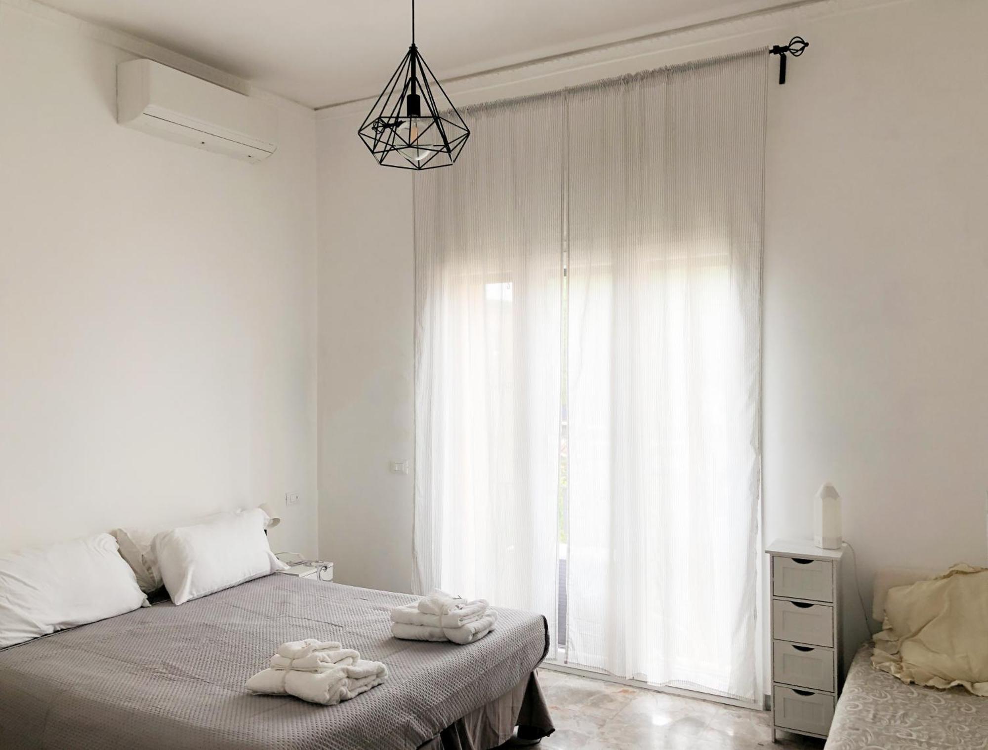 Garbatella House Hotel Rome Bagian luar foto