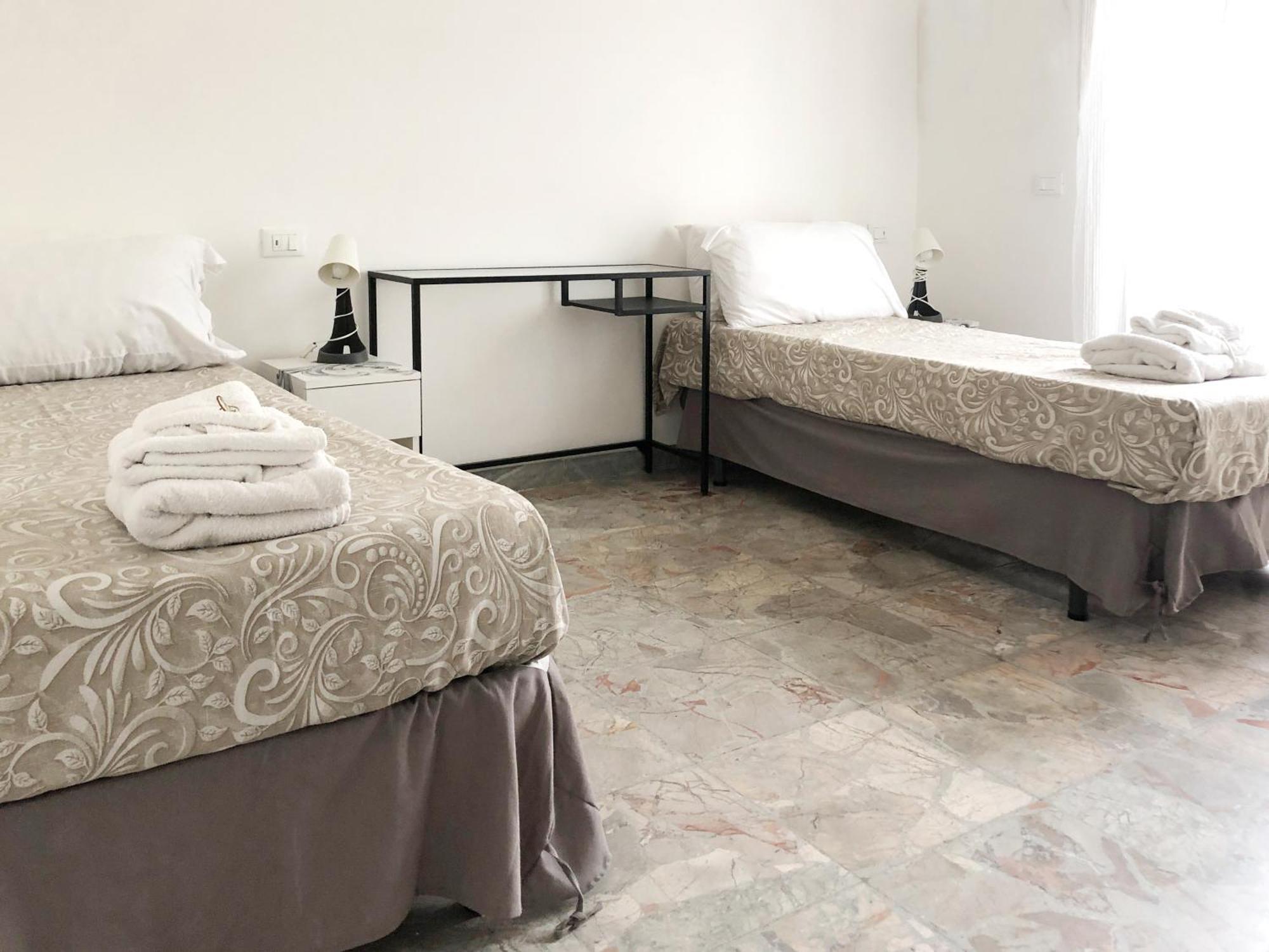 Garbatella House Hotel Rome Bagian luar foto